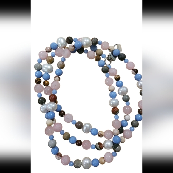 MACRAE & CO. Multicolor Natural Stone Phone Crossbody Strap pink/white/blue. NWT - Picture 2 of 6